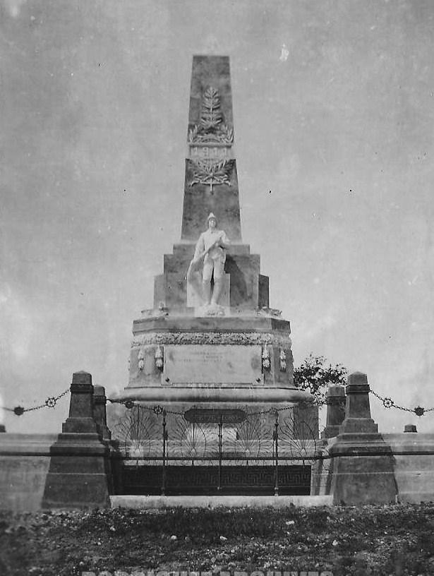 Tumba de los Bomberos (1904) - Ponce - Foto Histórica
